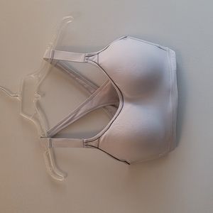 VS Incredible sports bra, 36DD